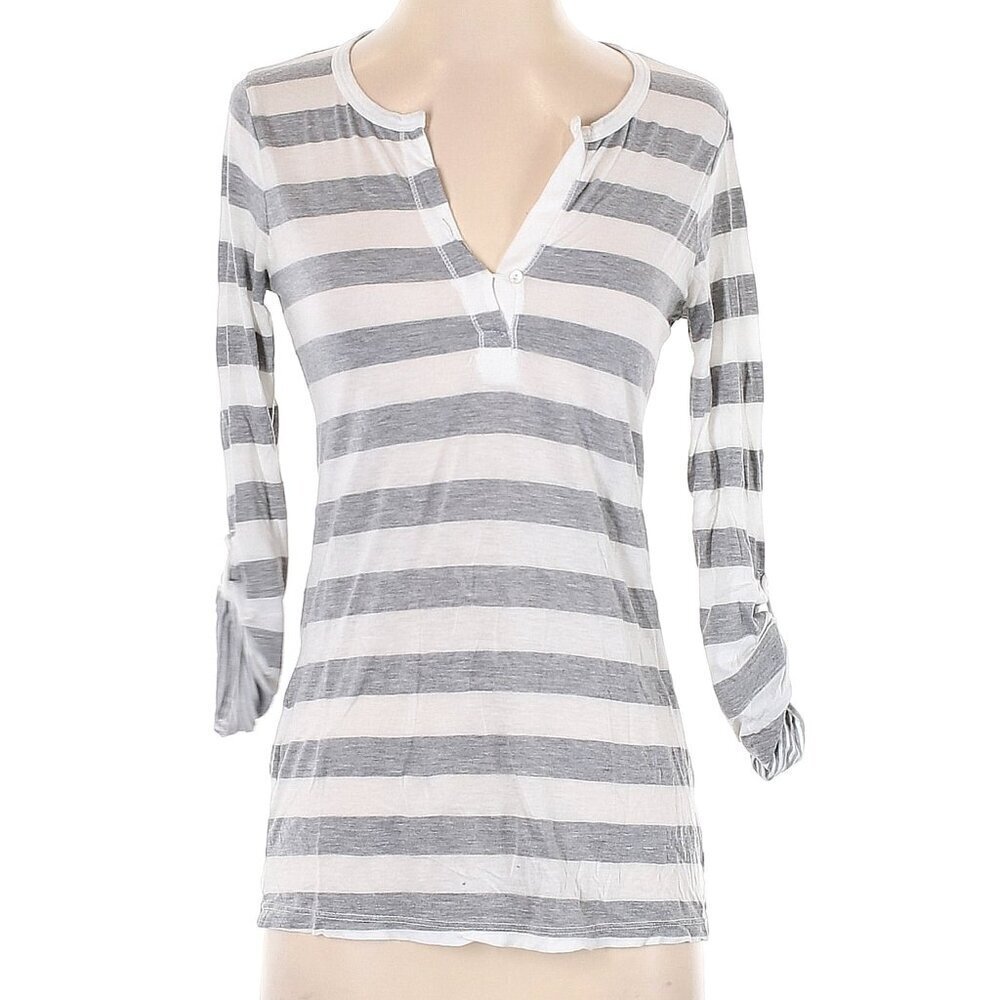 Splendid Size S 3/4 sleeve t-shirt - has hole